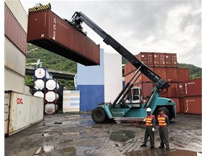 如何防止正面吊吊具破損？啟洋機(jī)電為您介紹